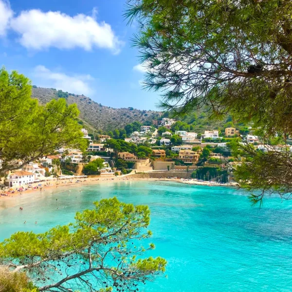 🏖️ Las 7 mejores calas de la Comunidad Valenciana (y qué hacer en cada una) 🌊☀️