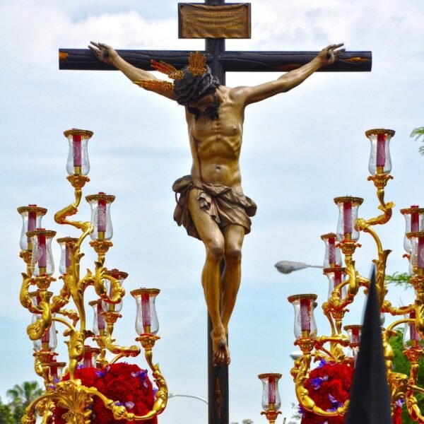 ✝️ Semana Santa en España 2025: 6 destinos donde la tradición cobra vida